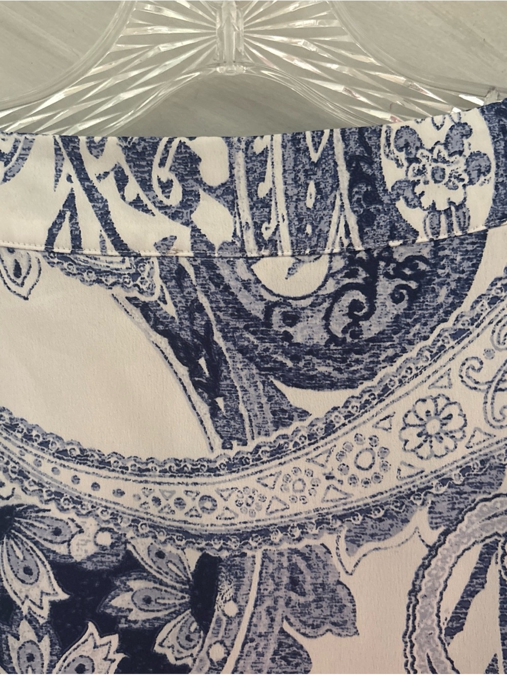 Chico's 2 (L) White/Blue Paisley V-Neck Kimono Sleeves Tie Hem Blouse Coastal - Picture 8 of 10